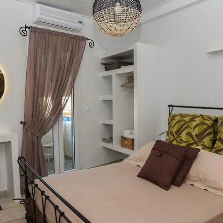 Guest house Porto Manolis
