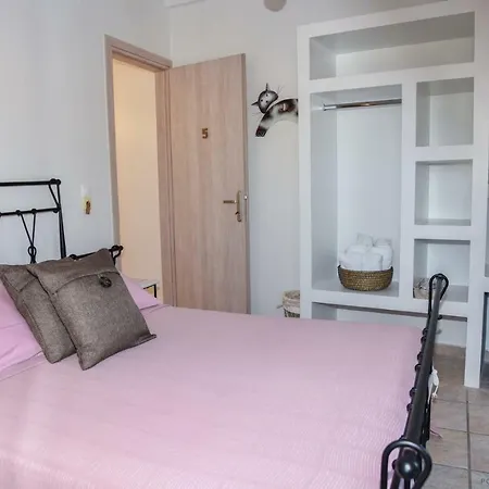 Porto Manolis 4*